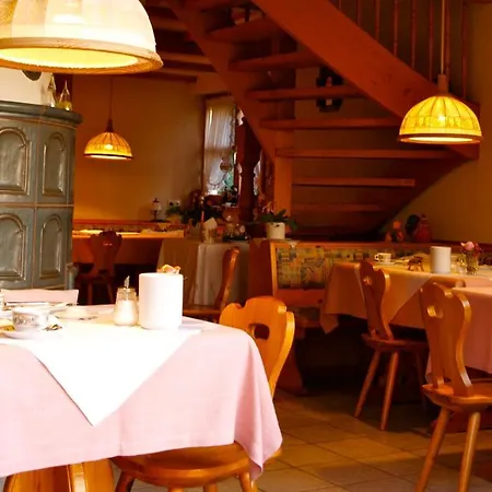 Guest house Landhaus Lena 3*